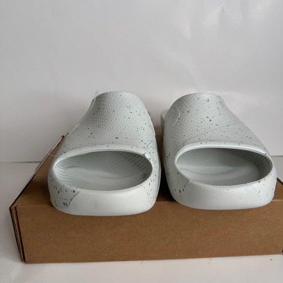 NEW Nike Jordan Post Slides Light Silver DX5575-003 Men's Size 13 - Picture 3 of 8